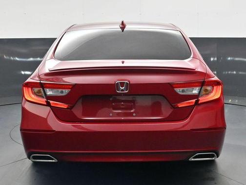 Radiant Red Metallic 2018 Honda Accord Sport