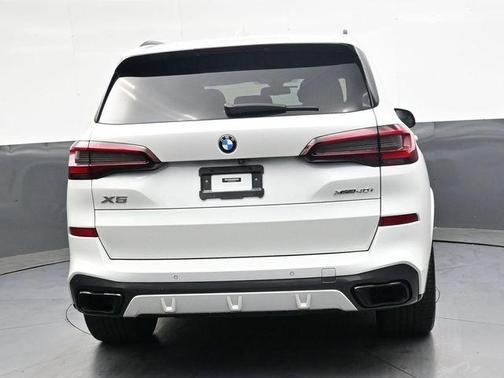 Mineral White Metallic 2021 BMW X5 xDrive40i