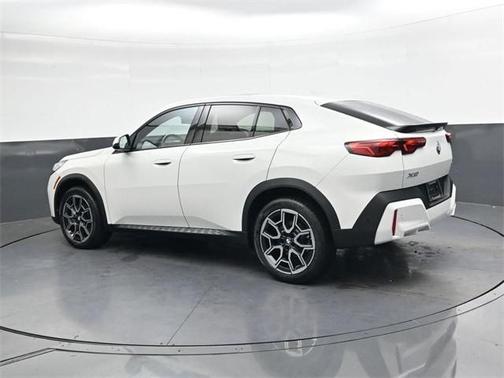 2025 BMW X2 xDrive28i