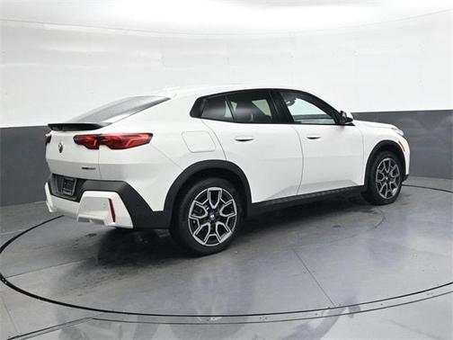 2025 BMW X2 xDrive28i