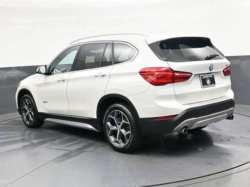 Alpine White 2017 BMW X1 sDrive28i