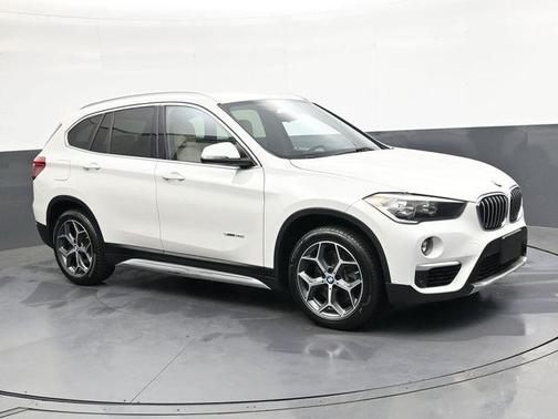 Alpine White 2017 BMW X1 sDrive28i