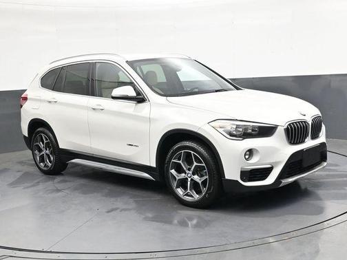 Alpine White 2017 BMW X1 sDrive28i
