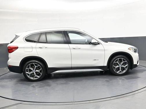 Alpine White 2017 BMW X1 sDrive28i