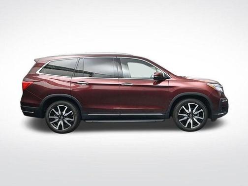 2022 Honda Pilot Touring 7-Passenger