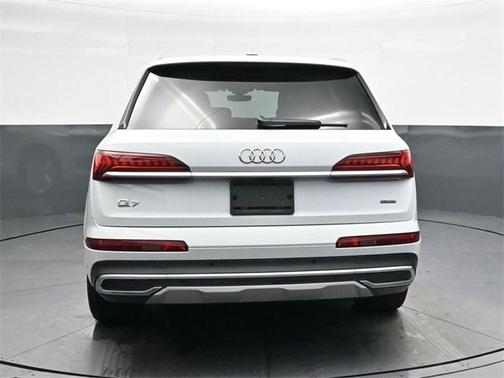 2023 Audi Q7 55 Premium