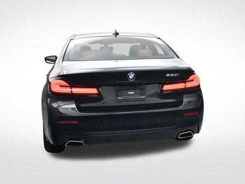 2022 BMW 530 i