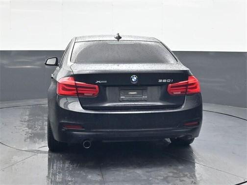 2016 BMW 320 i xDrive