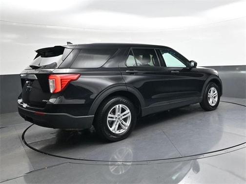 2022 Ford Explorer Base