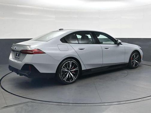 Gray Metallic 2026 BMW 550e xDrive