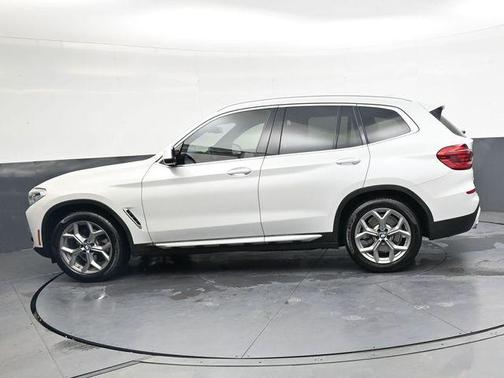 Mineral White Metallic 2021 BMW X3 sDrive30i
