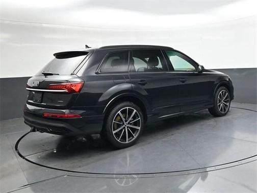 2020 Audi Q7 55 quattro Premium Plus