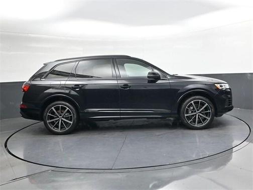 2020 Audi Q7 55 quattro Premium Plus