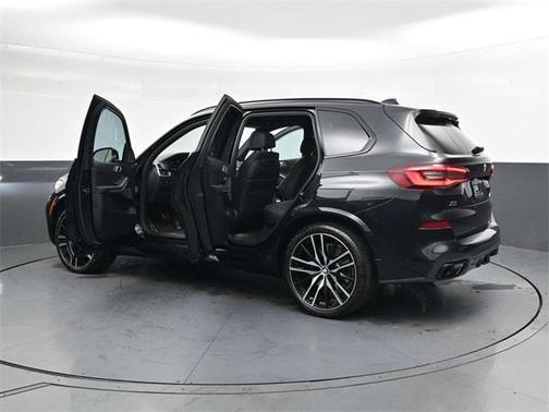 2023 BMW X5 M50i
