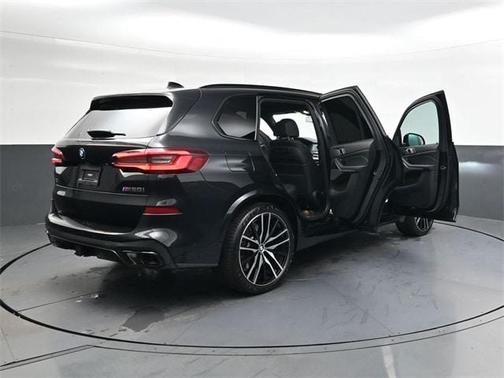 2023 BMW X5 M50i