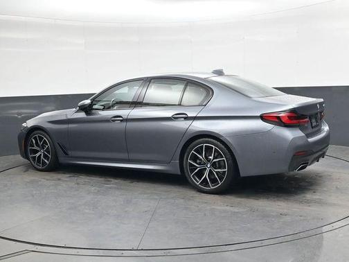 2021 BMW 530 i