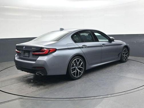 2021 BMW 530 i