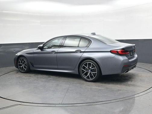 2021 BMW 530 i