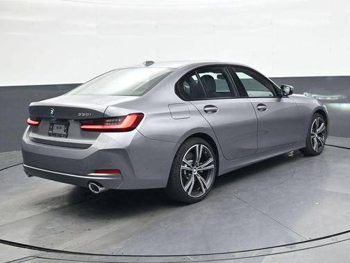 2023 BMW 330 i