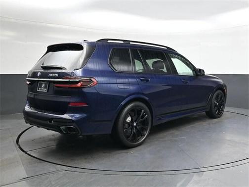 2026 BMW X7 M60i