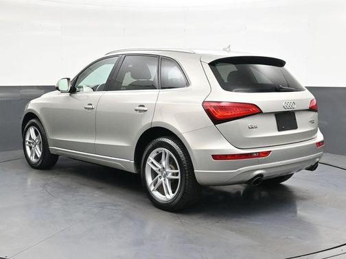 Cuvee Silver Metallic 2014 Audi Q5 2.0T Premium Plus