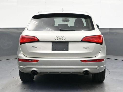 Cuvee Silver Metallic 2014 Audi Q5 2.0T Premium Plus