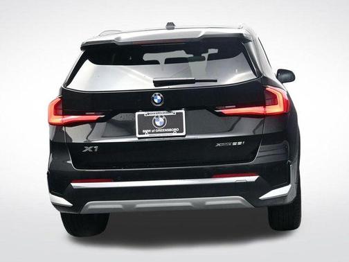 Black Sapphire Metallic 2026 BMW X1 xDrive28i