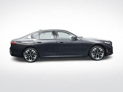 2026 BMW i5 xDrive40