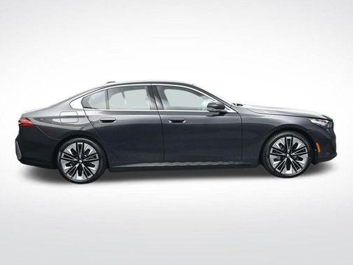 2026 BMW i5 xDrive40