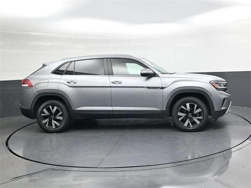 2022 Volkswagen Atlas Cross Sport 2.0T SE