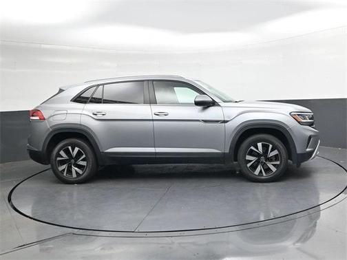 2022 Volkswagen Atlas Cross Sport 2.0T SE