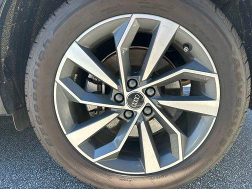 2023 Audi Q5 45 S line Premium Plus