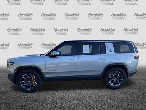 2023 Rivian R1S Adventure