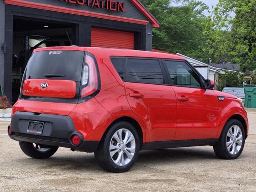 Inferno Red 2015 Kia Soul +