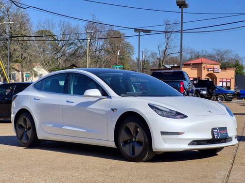 2020 Tesla Model 3 Standard Range Plus
