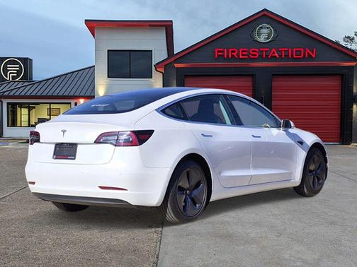 2020 Tesla Model 3 Standard Range Plus