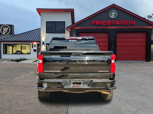 2019 Chevrolet Silverado 1500 Custom