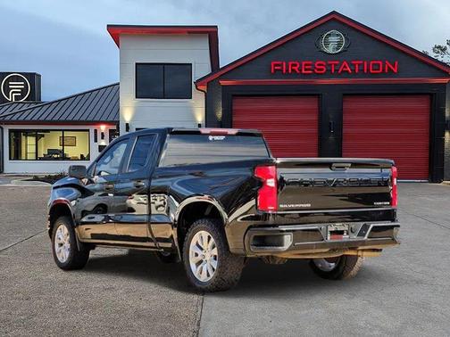 2019 Chevrolet Silverado 1500 Custom