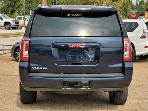 2017 GMC Yukon SLT
