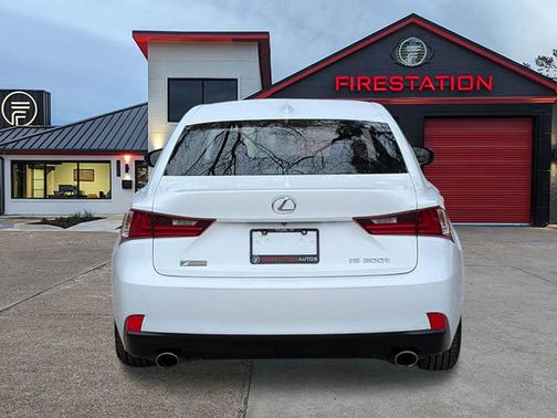 2016 Lexus IS 200t Base