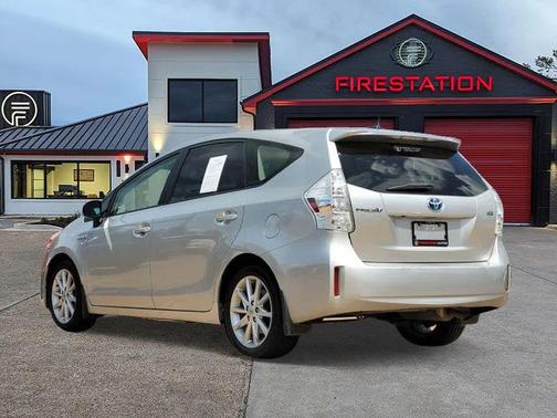 2012 Toyota Prius v Five