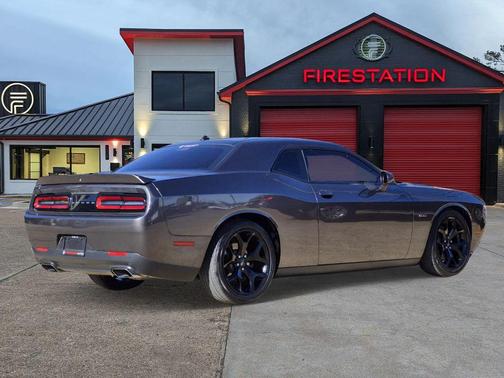 2016 Dodge Challenger R/T