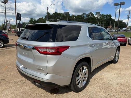 Silver Ice Metallic 2020 Chevrolet Traverse High Country
