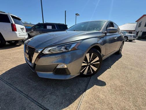 2021 Nissan Altima 2.5 SV