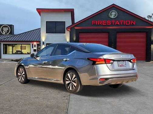 2021 Nissan Altima 2.5 SV