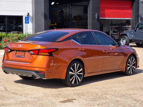 2019 Nissan Altima 2.5 SR