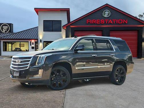 2017 Cadillac Escalade Platinum