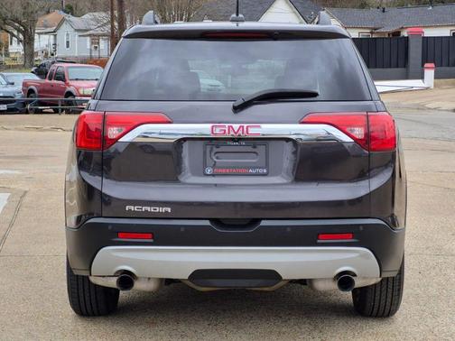 2018 GMC Acadia SLE-2