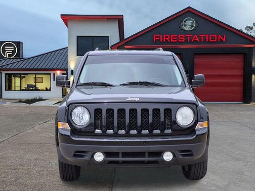 Black Clearcoat 2016 Jeep Patriot Sport
