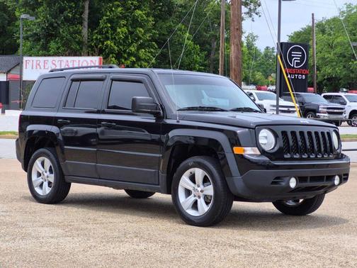 Black Clearcoat 2016 Jeep Patriot Sport